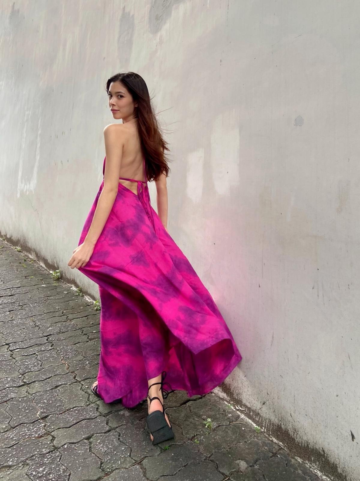 Recommended items - tie dye maxi dress, long kaftan maxi dress, black long tie dye kimono, perfect outfits for beach vacation or gift for friends. Even you may find Tie dye kimono robe for bridesmaid
