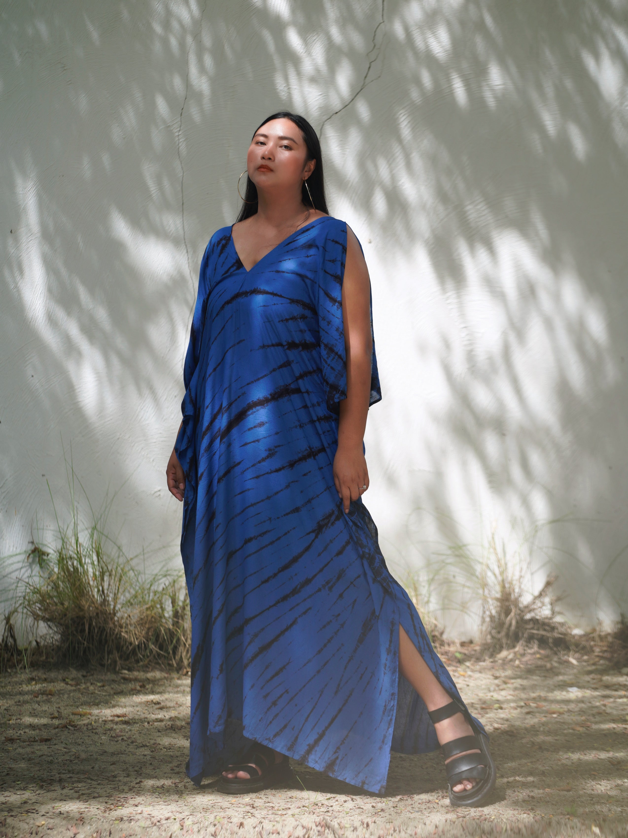 Shop Tie dye V Neck Kaftan Dress Plus size, Blue Boho Caftan Over sized Caftan in Blue - Resort Dress - Bohemian Long Kaftan for beach dress resortwear from Coco De Chom?