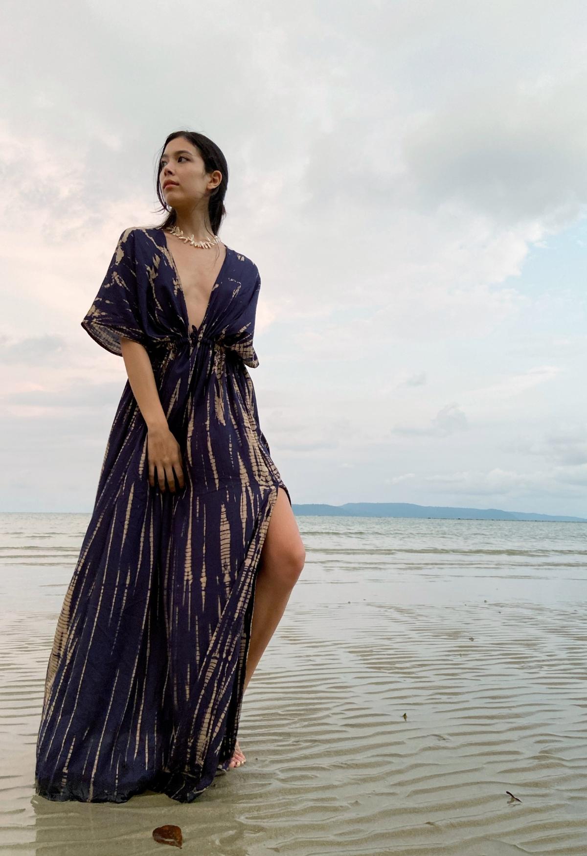 TIE DYE MAXI DRESS | Goddess maxi dress| Coco De Chom offers handcrafted tie dye kimono robe, kaftan, maxi dress & accessories.  | Maxi Summer Dresses | Summer Maxi Dress | Dress for vacation?