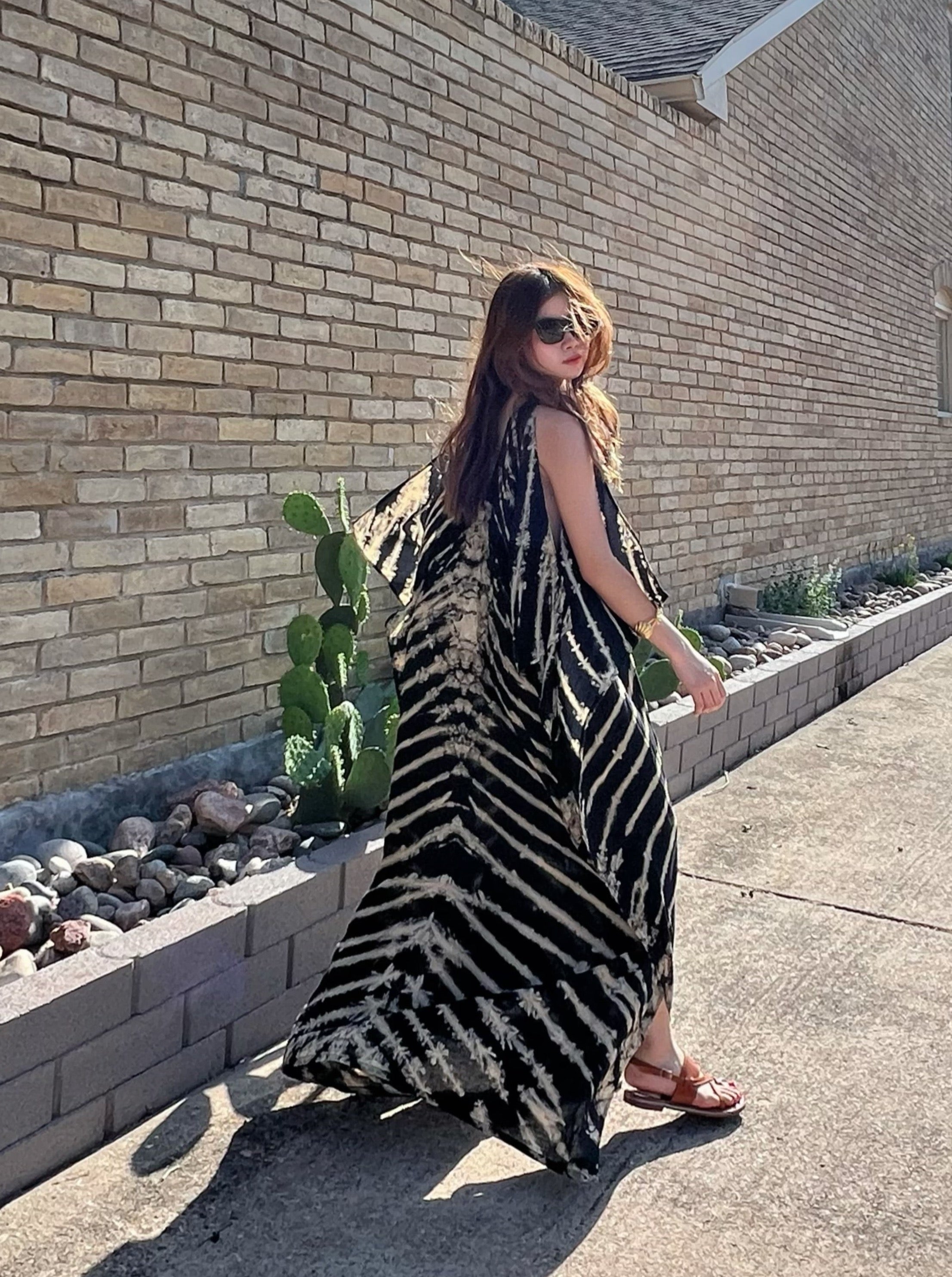Shop Tie dye V Neck Kaftan Dress - Boho long kaftan tie dye, Casual Loose fit Resort Dress - Black Bohemian Long Kaftan | Coco De Chom