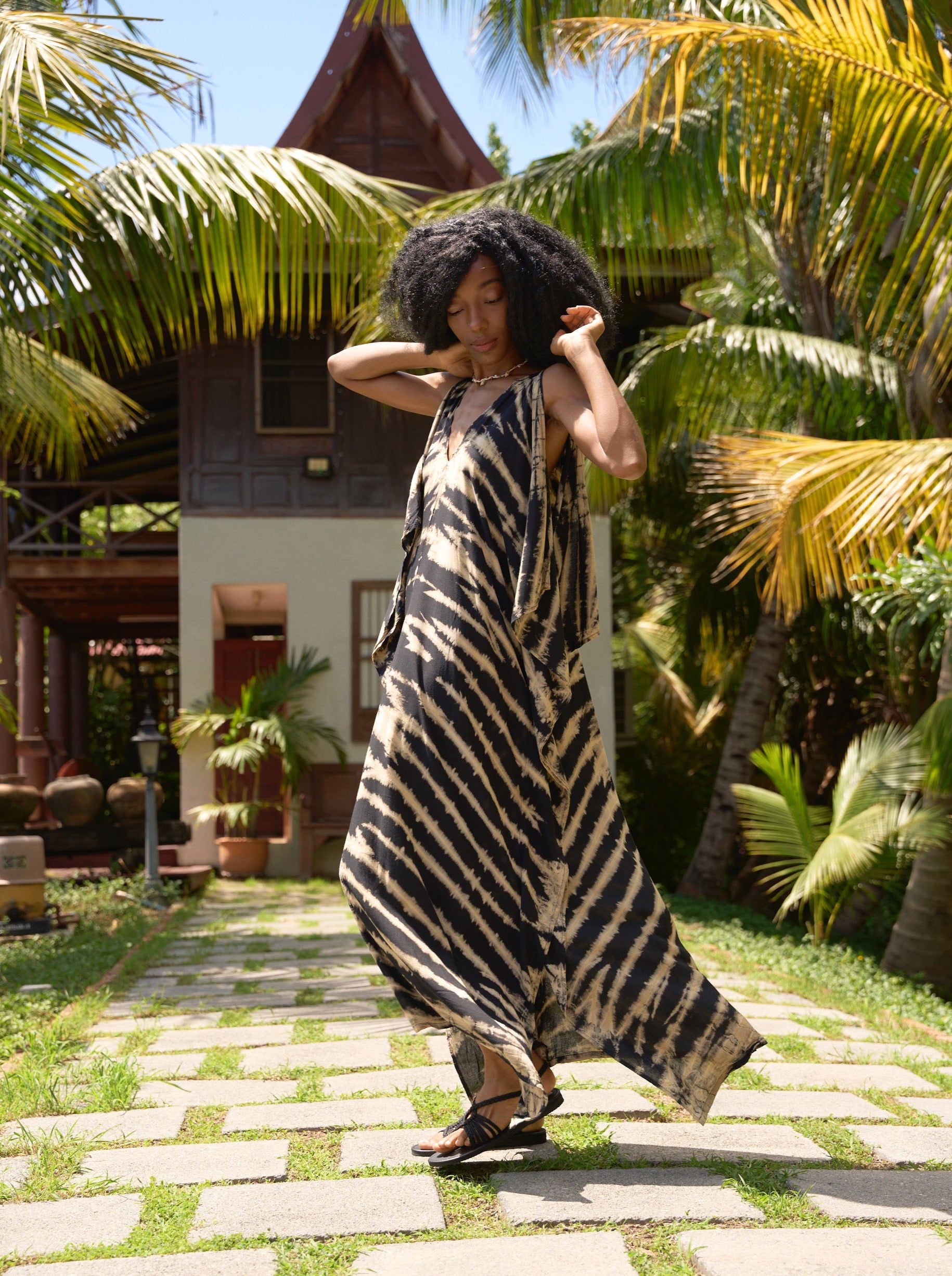 Shop Tie dye V Neck Kaftan Dress - Boho long kaftan tie dye, Casual Loose fit Resort Dress - Black Bohemian Long Kaftan | Coco De Chom