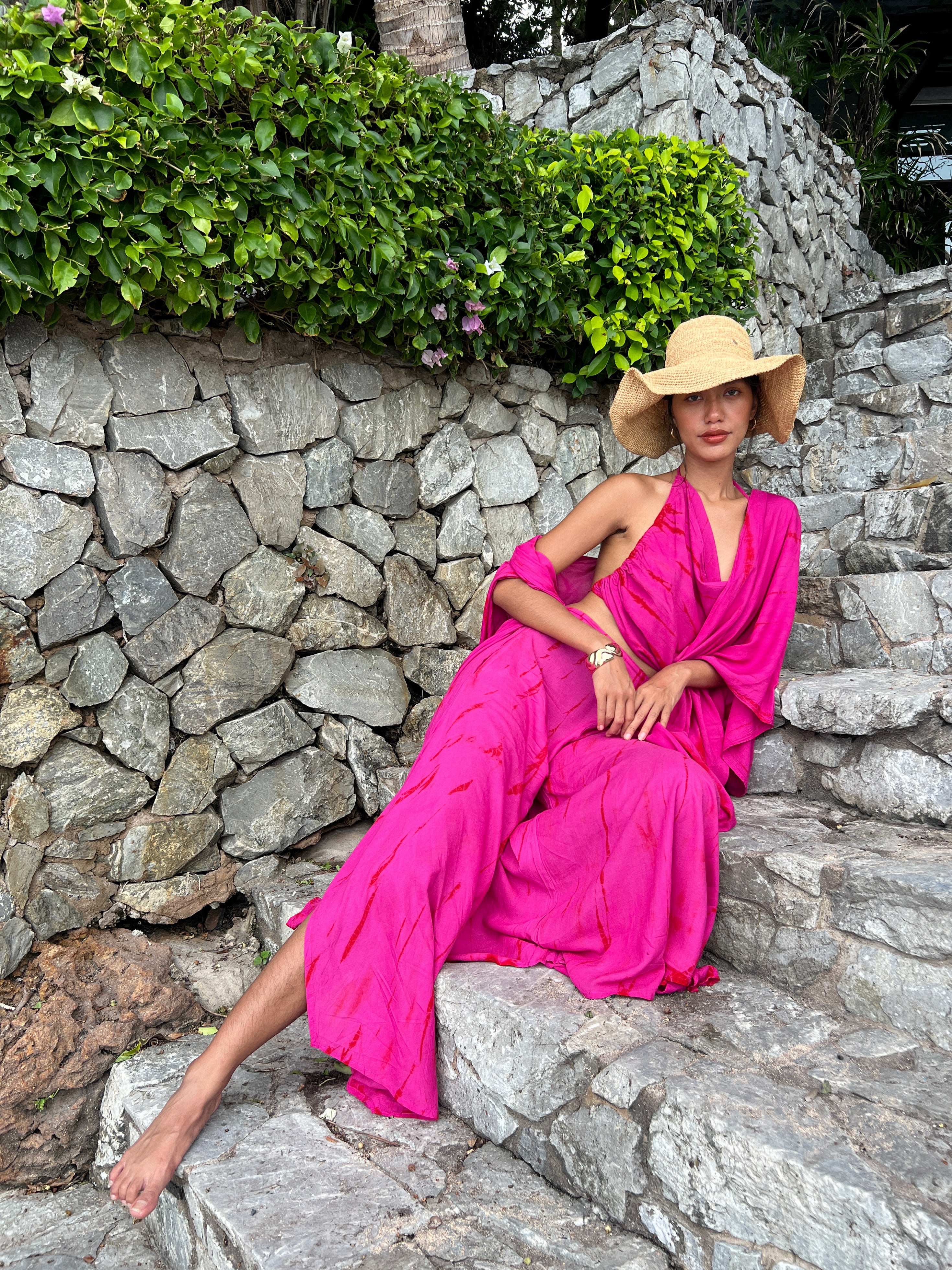 Shop Maya tie dye Crop top in Hot Pink Tie Dye, where playful style, bohemian vibes, and comfort come together effortlessly. This lovely piece is made from soft, lightweight fabric that's perfect for any occasion, whether it's yoga day, a music festival, or a beach vacation.