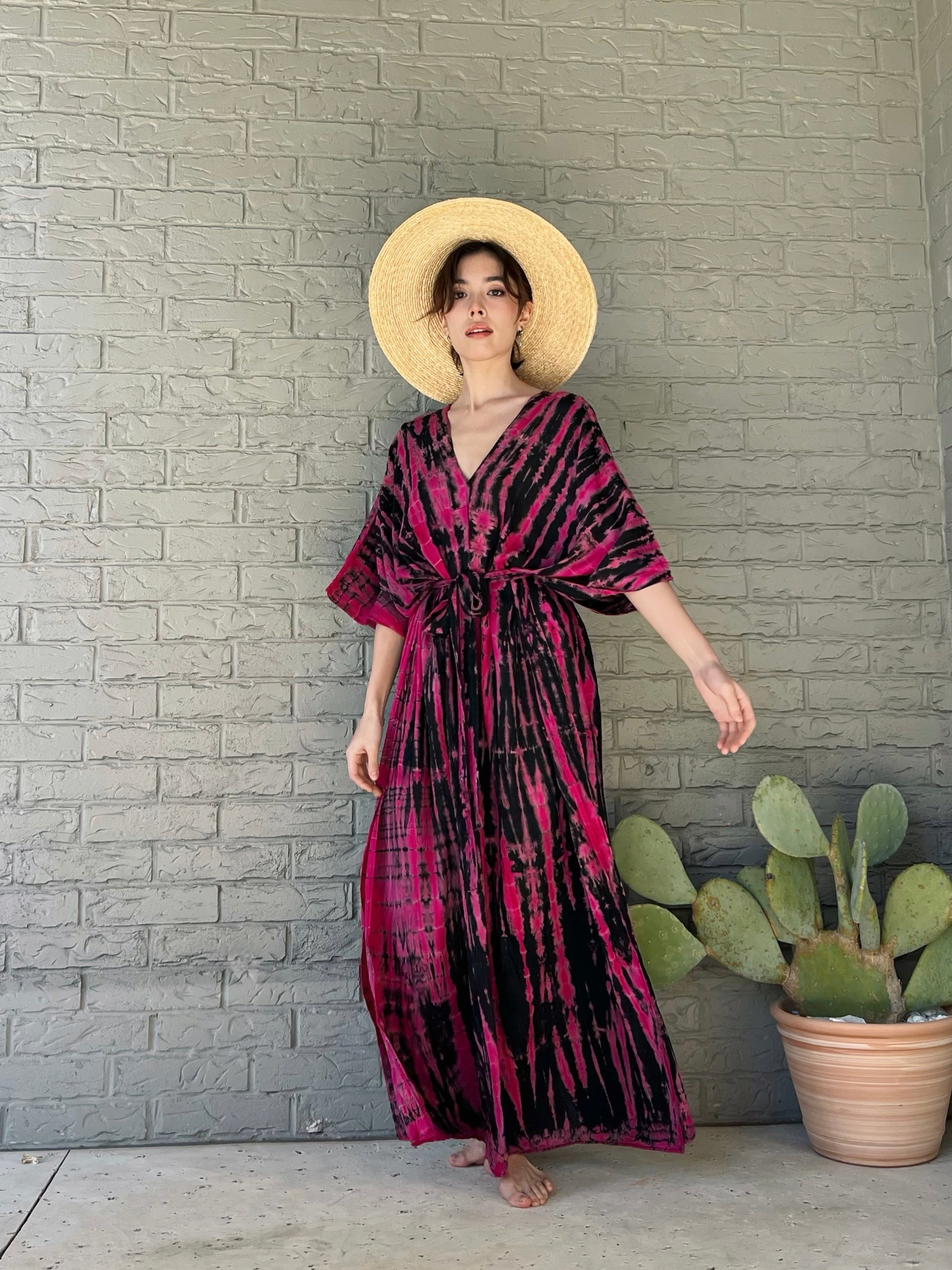 Zen Tie dye Kaftan - Black/Pink