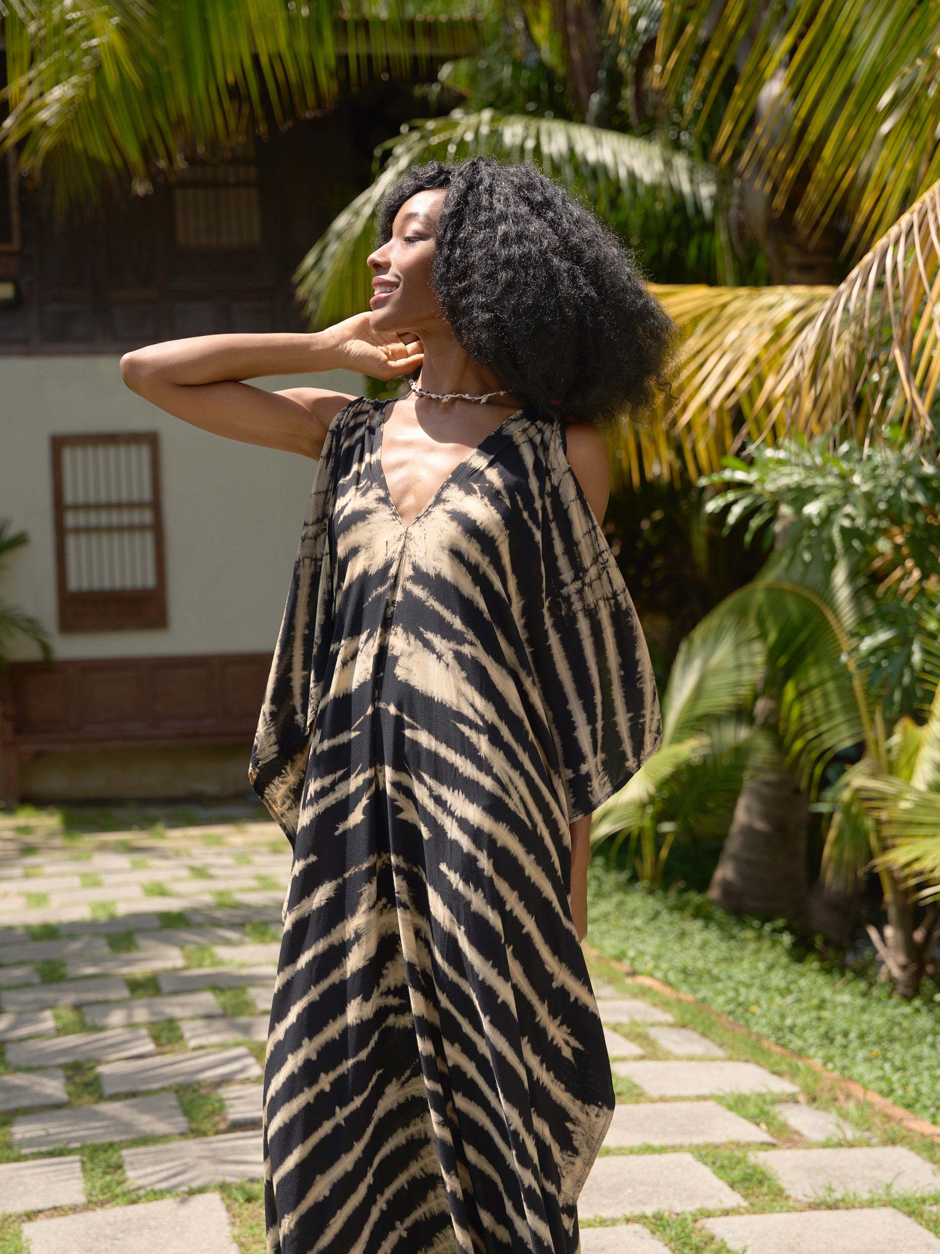 Shop Tie dye V Neck Kaftan Dress - Boho long kaftan tie dye, Casual Loose fit Resort Dress - Black Bohemian Long Kaftan | Coco De Chom