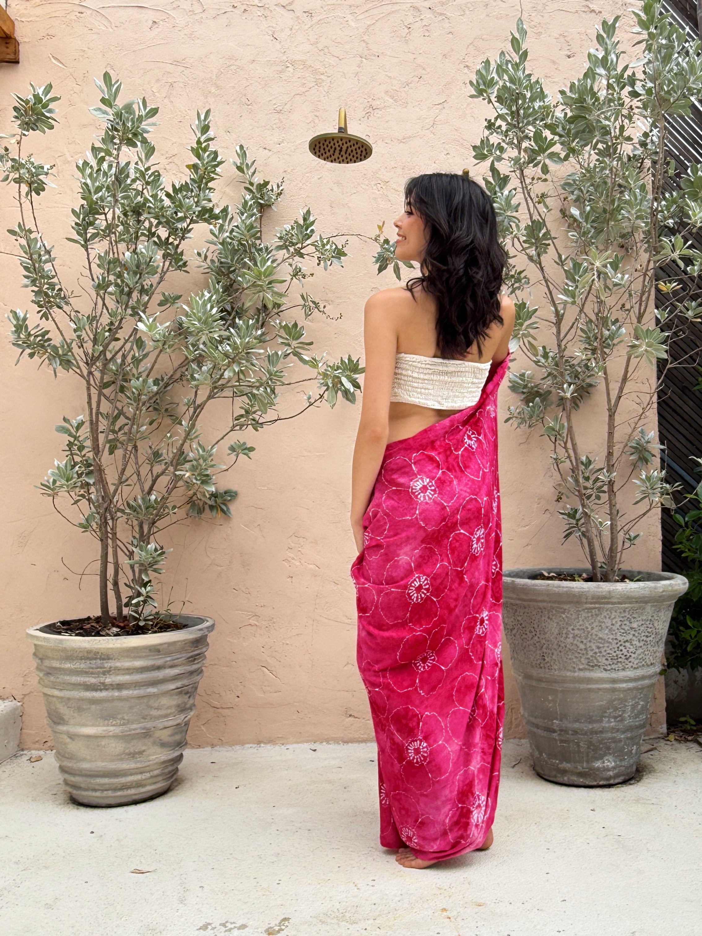 Tropical Cotton Batik Sarong - Fuchsia