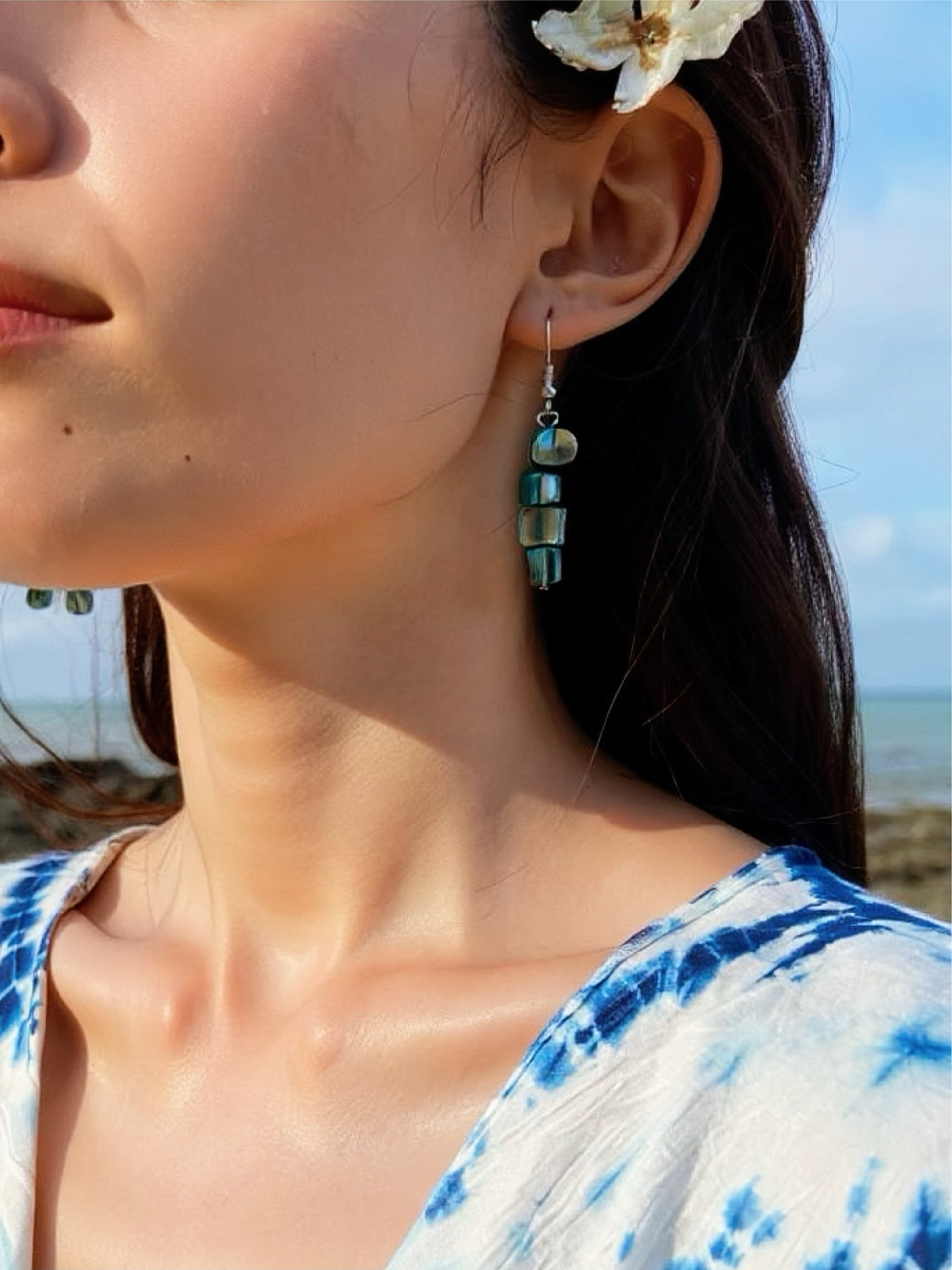 Nora- Mother-of-Pearl Earrings