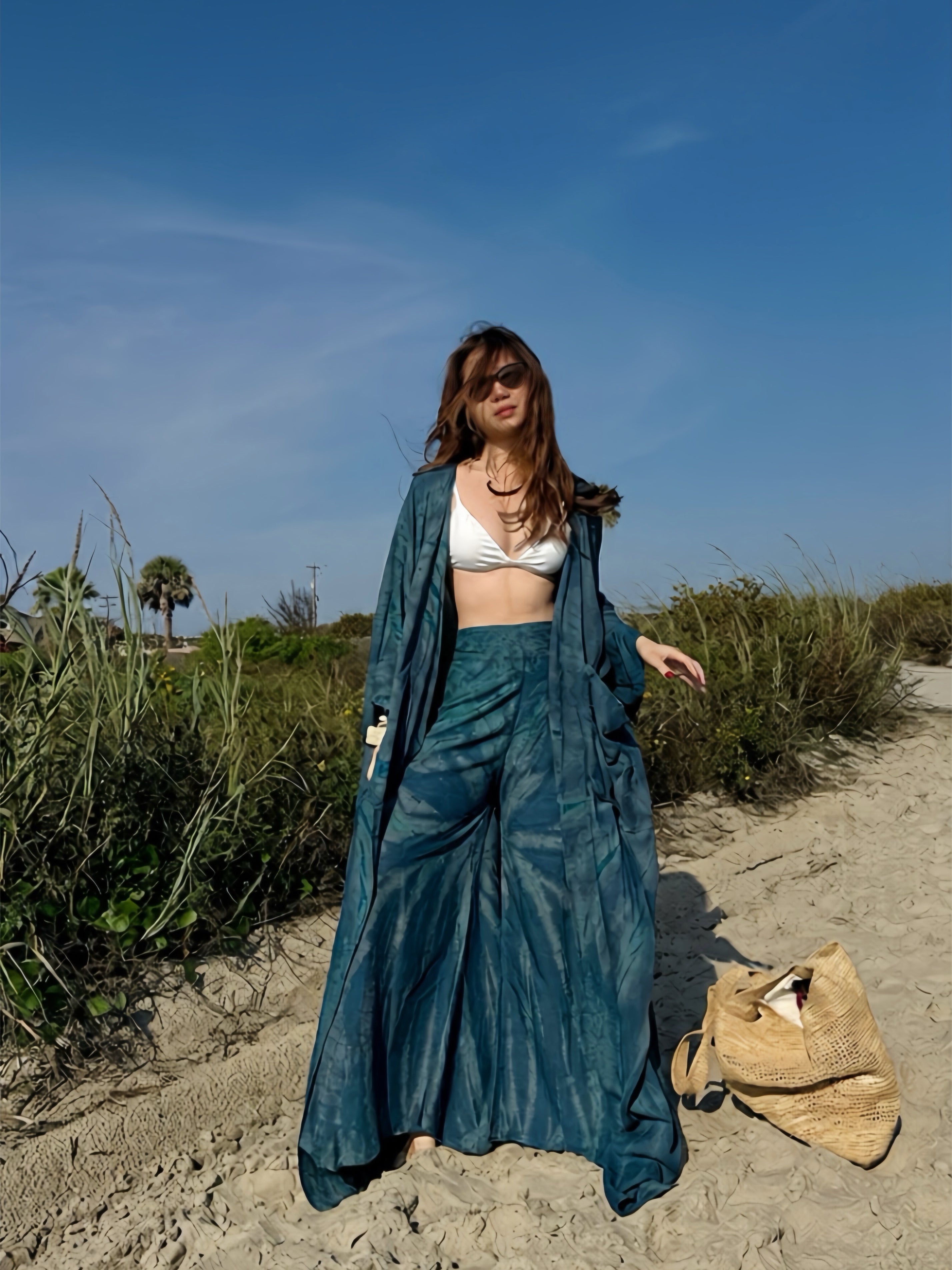 Removable waist tie closure belt with loops