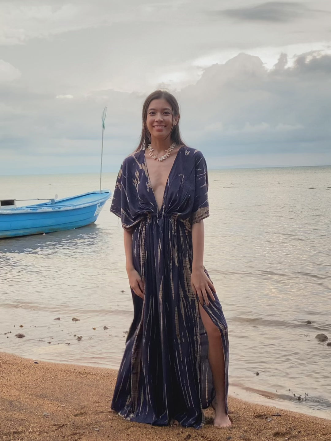 Shop goddess tie dye maxi dress, navy tie dye kaftan, boho goddess kaftan maxi dress handmade by artisans from COCO DE CHOM?