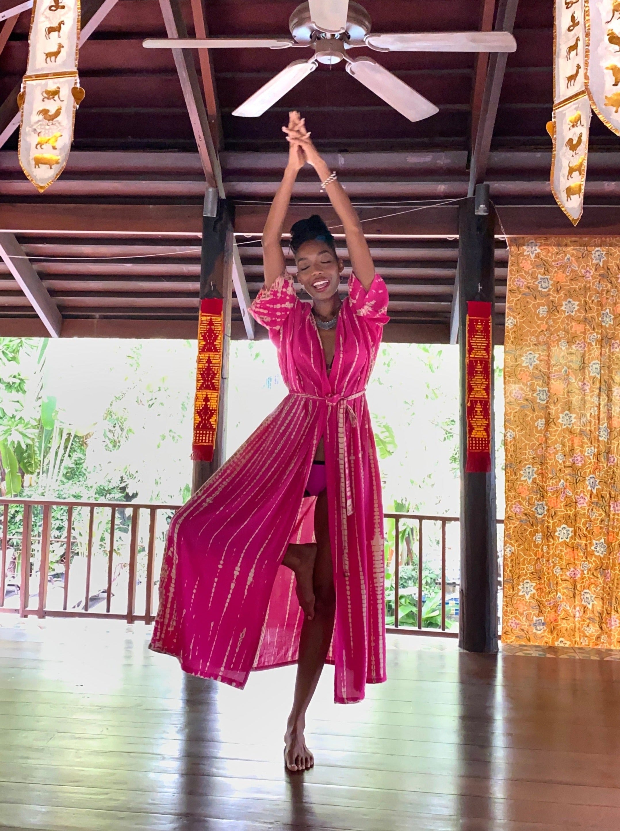 Manee Tie dye Kimono robe, long kimono robe, coverup, bridesmaid kimono for sales| Coco de Chom