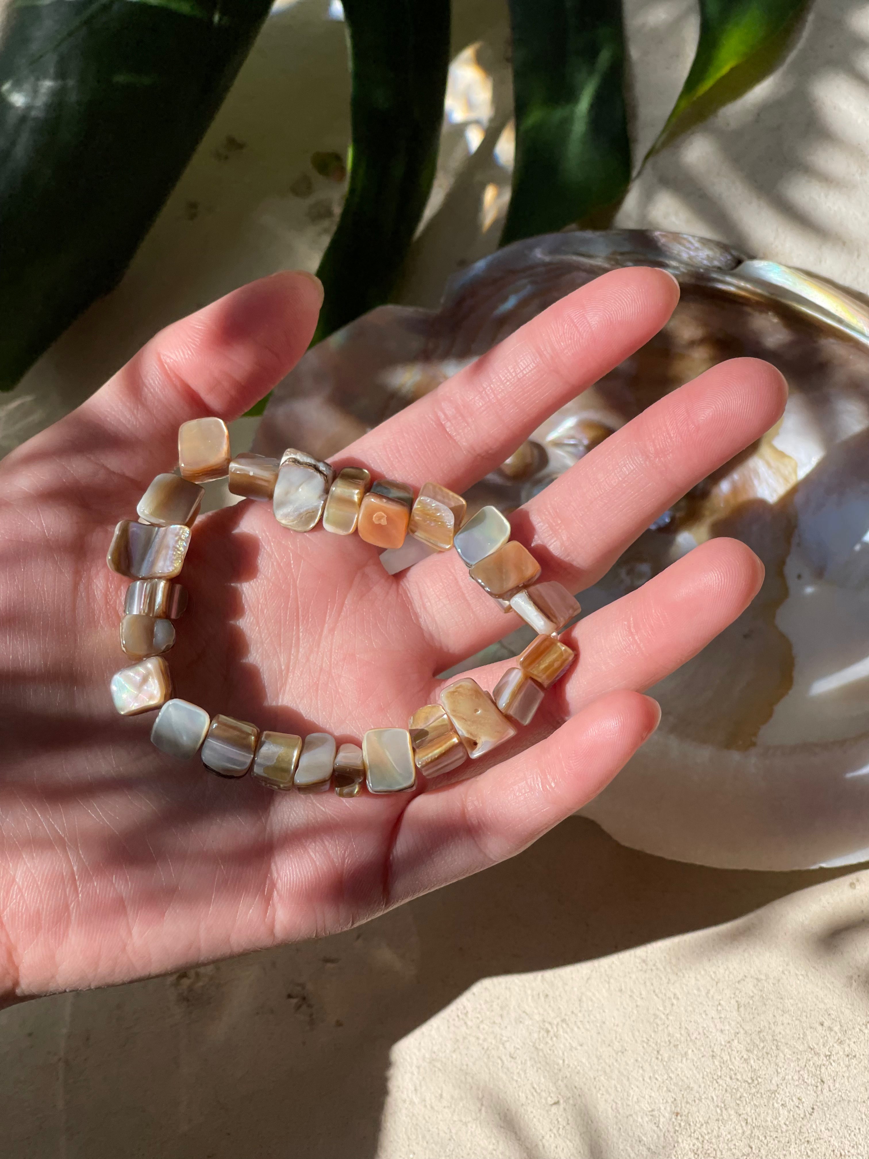 Nora- Mother-of-Pearl Bracelet