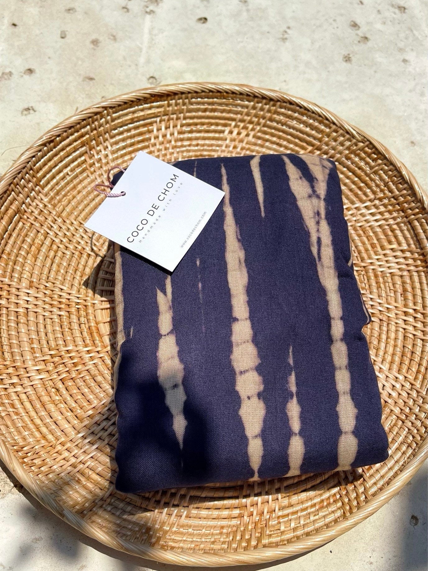 Shop goddess tie dye maxi dress, navy tie dye kaftan, boho goddess kaftan maxi dress handmade by artisans from COCO DE CHOM?