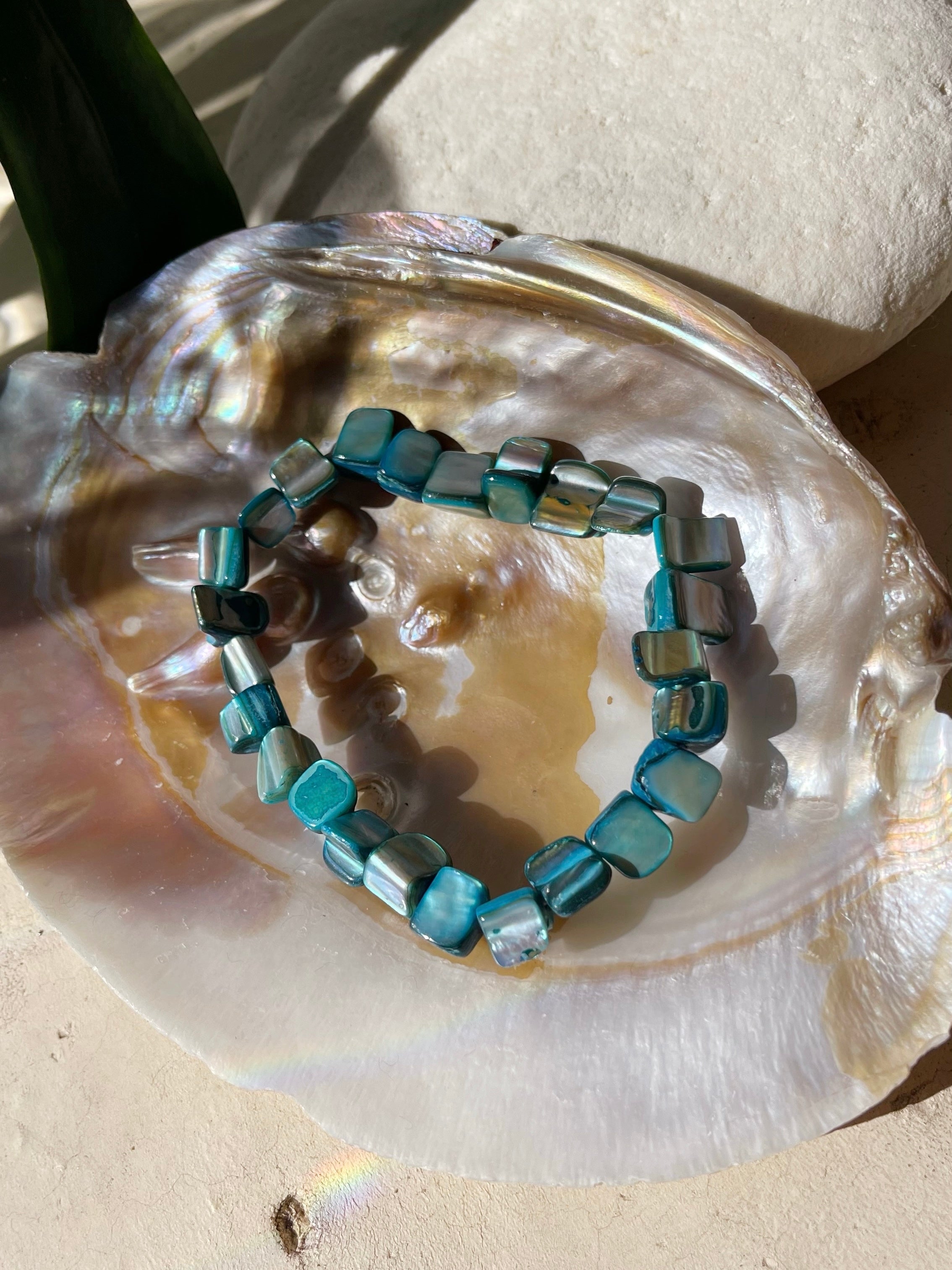 Nora- Mother-of-Pearl Bracelet