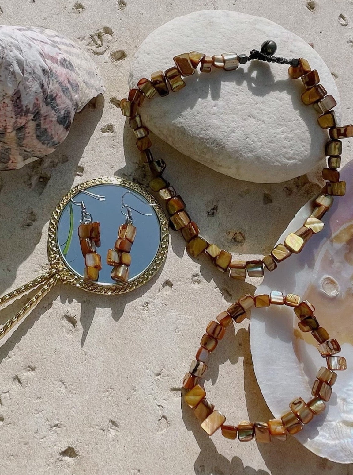Add this Boho Mother of Pearl Necklace to your wardrobe! - Beach accessories | Beach choker | Summer Fashion Aesthetic
