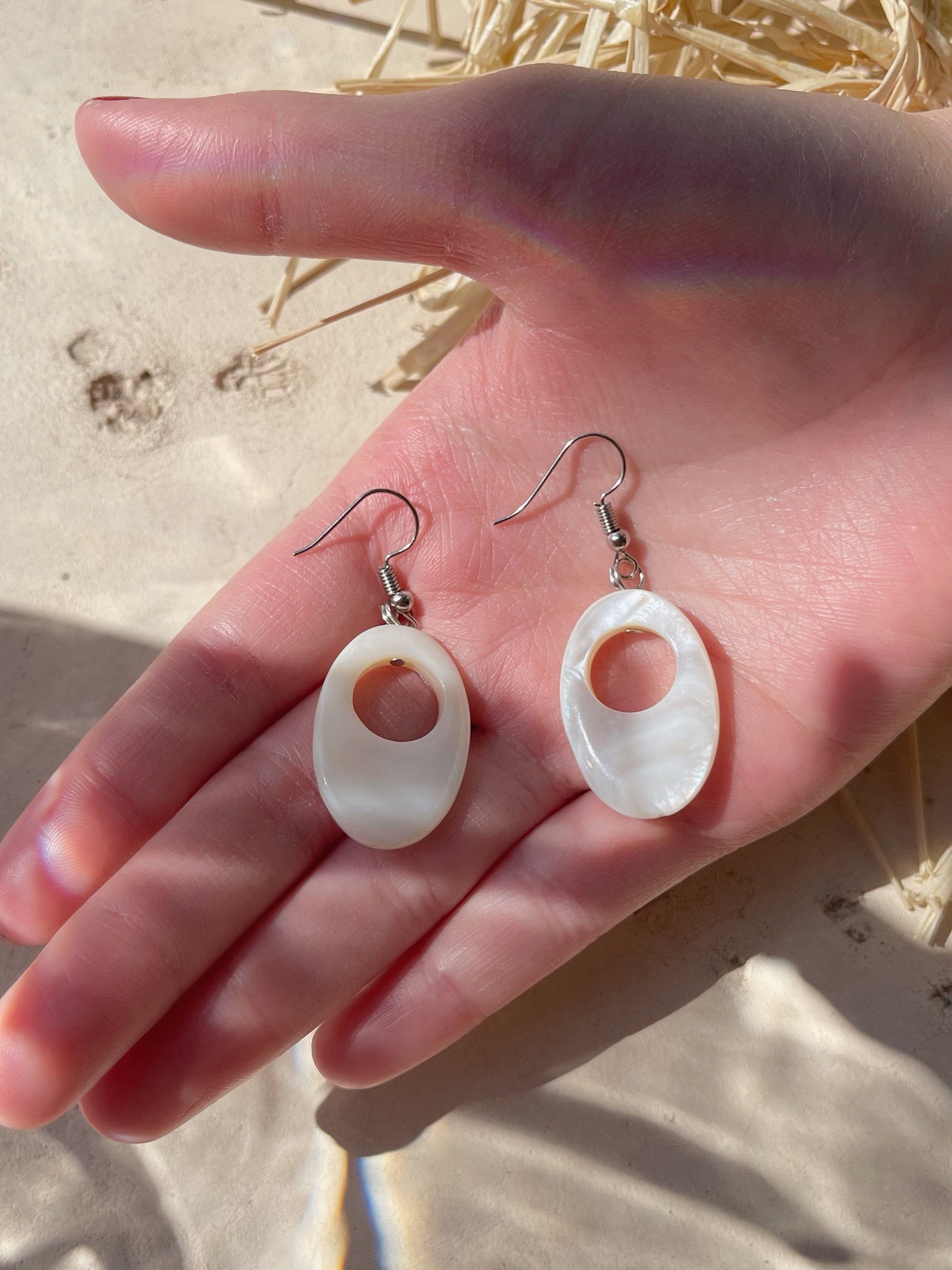 Nacre4, Mother of pearl handcrafted Earrings