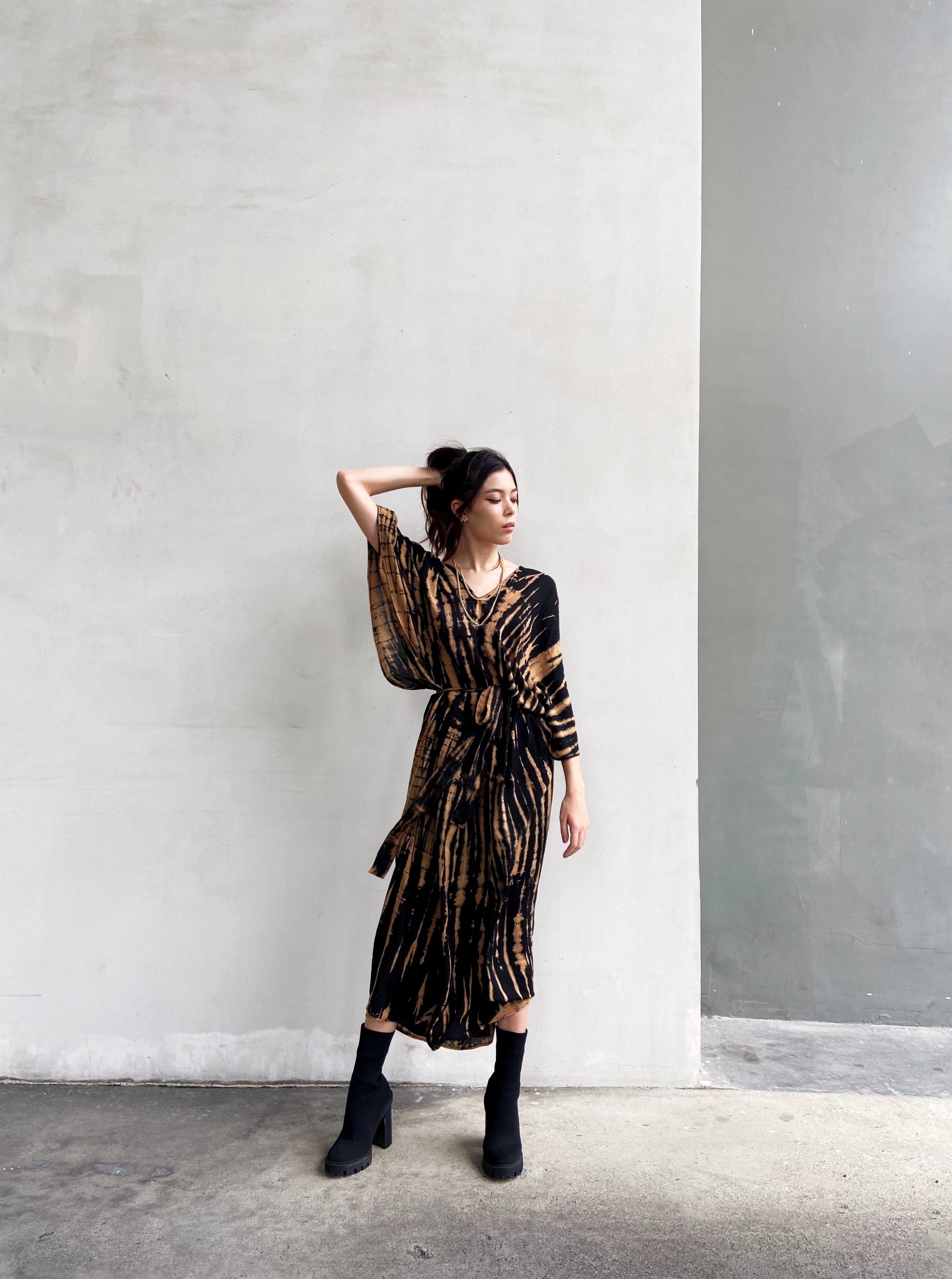 Shop Boho Tie Dye Unisex Kaftan - Boho Unisex Caftan - Tie dye Kaftan for vacation with Coco De Chom?