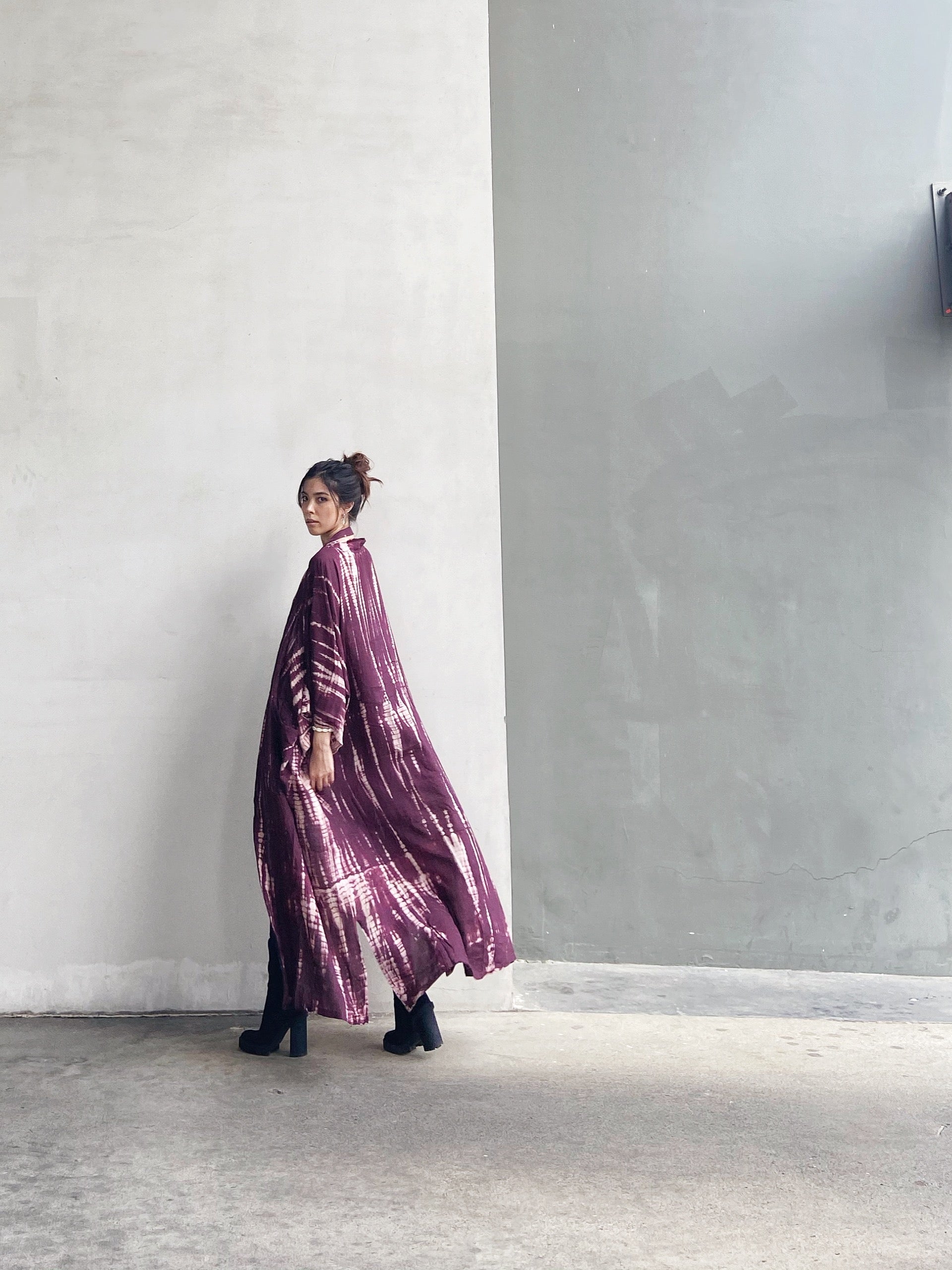 Shop Burgundy Tie Dye Kimono Robe - Tie Dye Kimono Robe |with Coco De Chom?