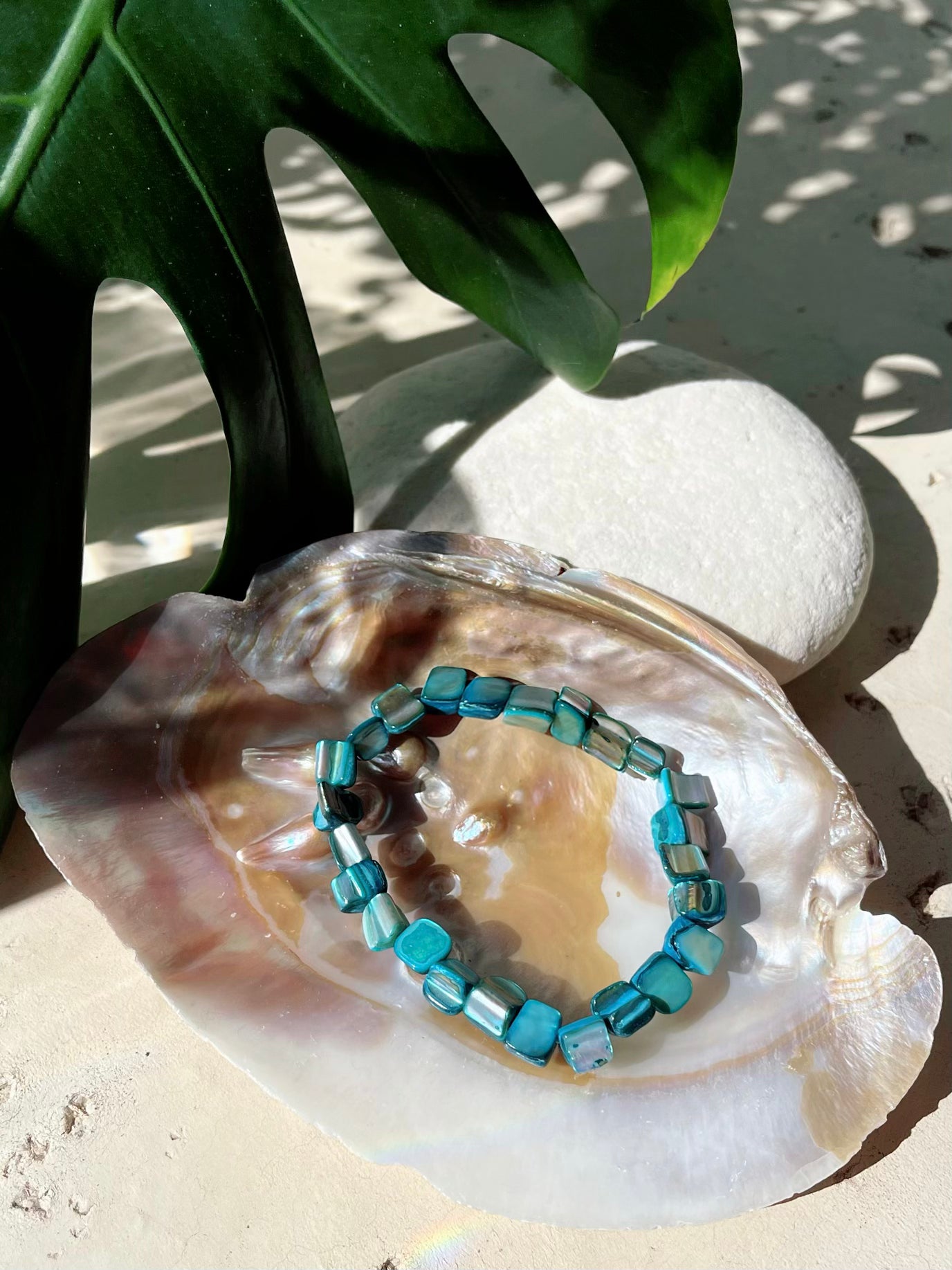 Nora- Mother-of-Pearl Bracelet