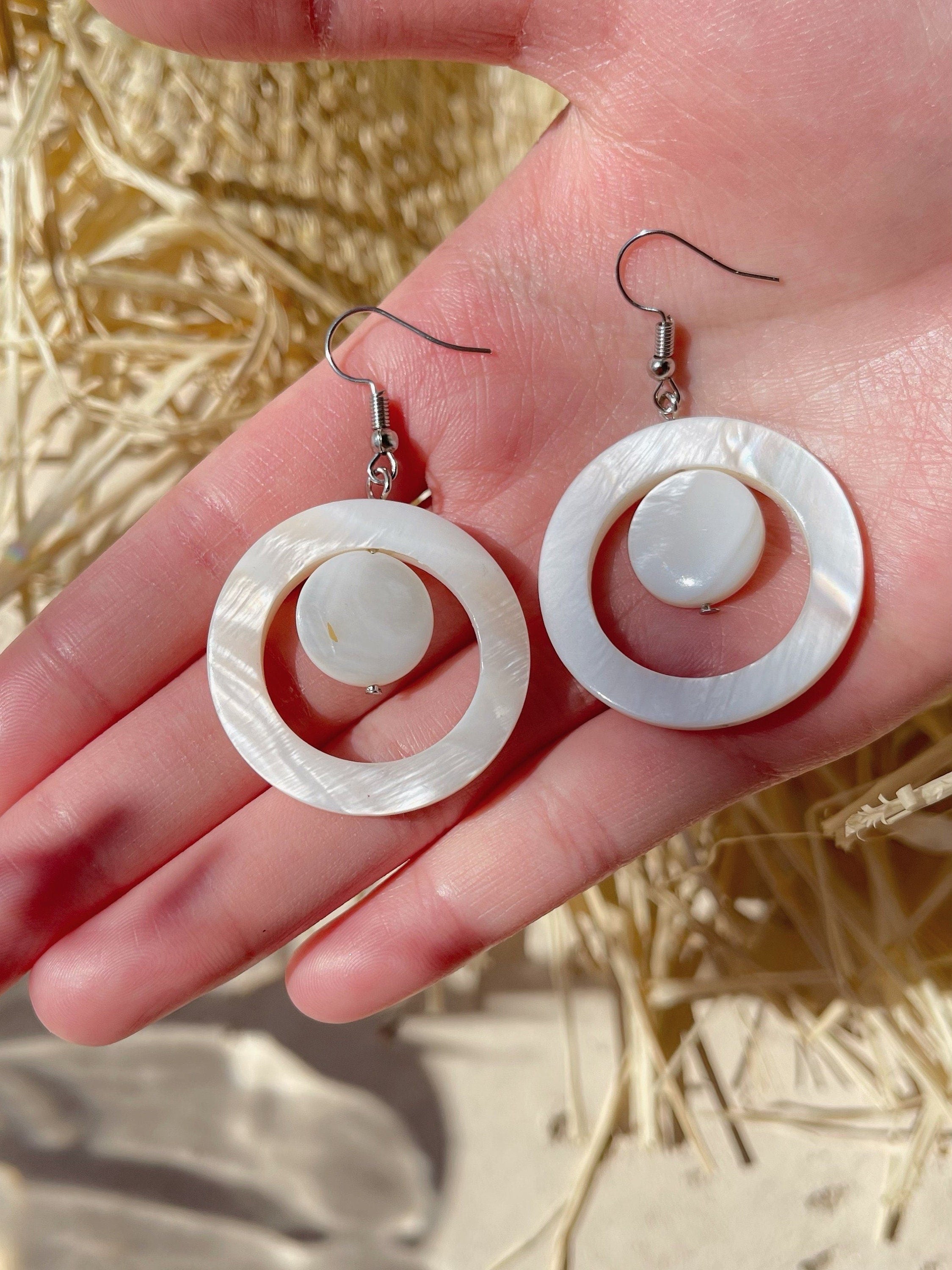 Nacre2, Mother of pearl handcrafted Earrings