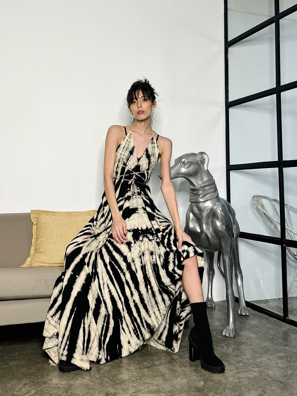 go couture tie dye maxi dress Flamingo – Seashell Tie-Dye, Open Back, High-Low Hem Stylish V-neck strap A-line Maxi Dress U.S. 13 (47 EU) Color:Summer White/Almond Nude