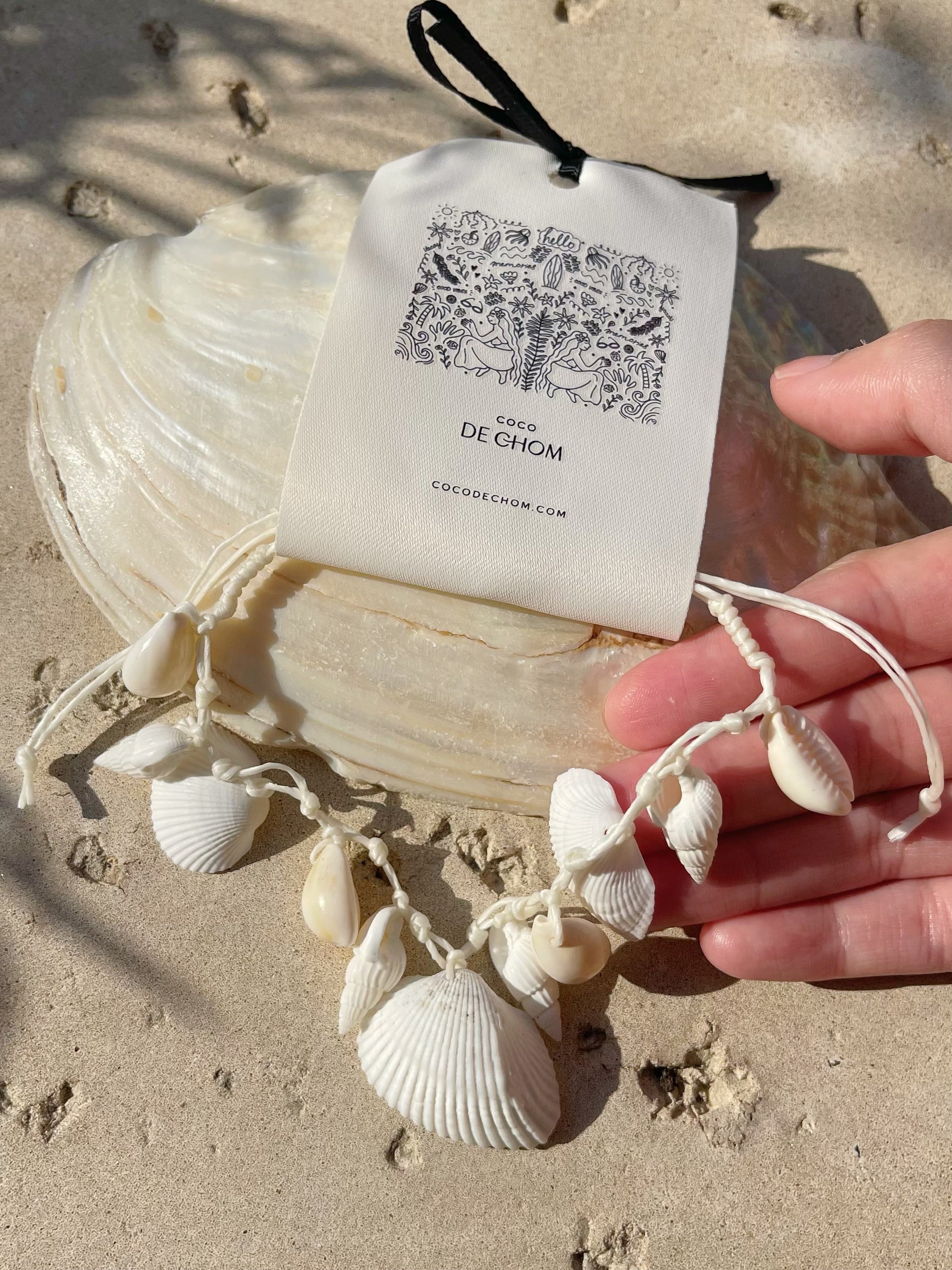 Seashell Anklet/Bracelet | Natural White Seashell Boho Accessories | Handmade Bracelet for Beach Lovers | COCO DE CHOM