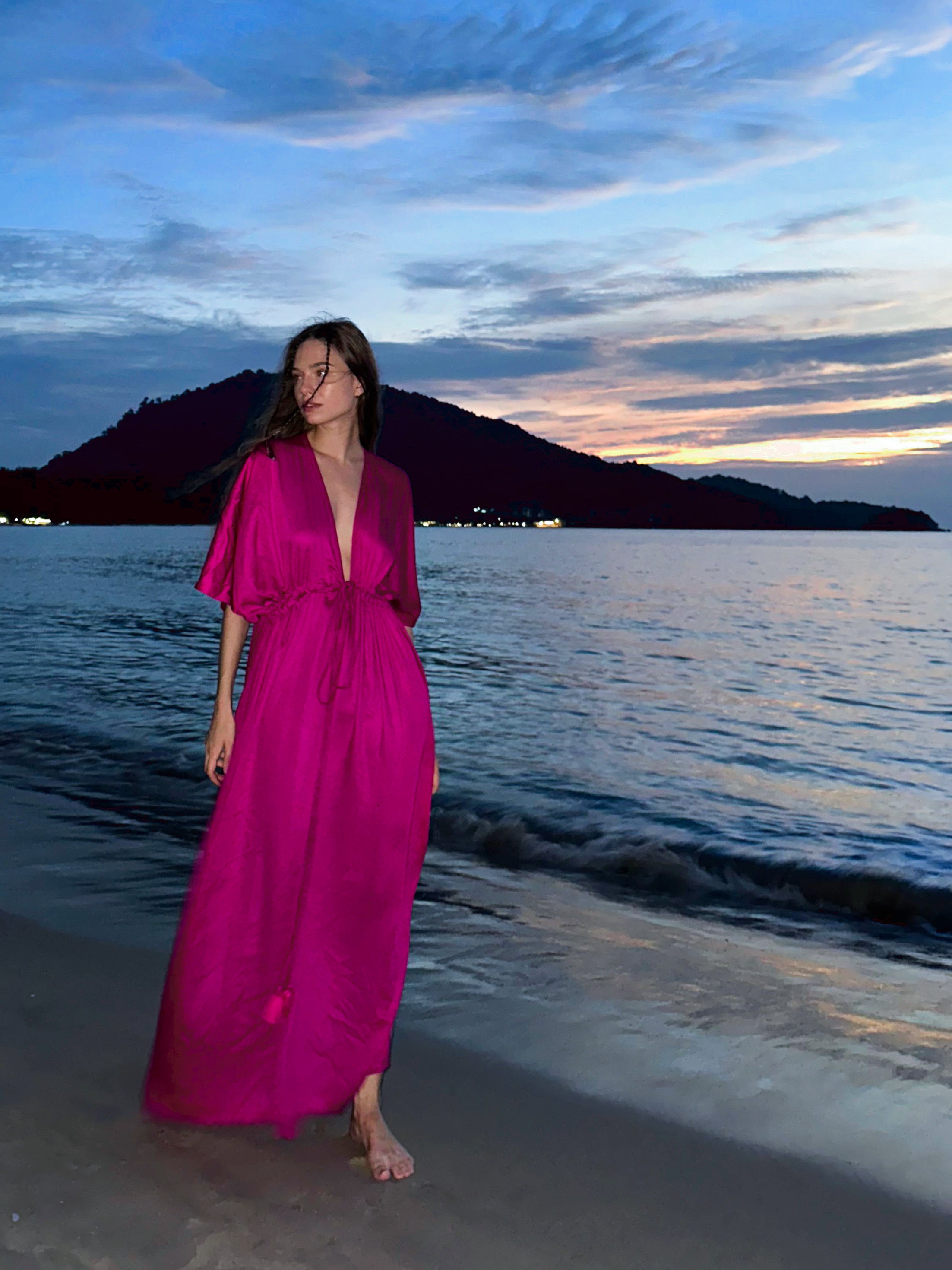 Shop Pink Kaftan Dress in limitless comfort and elegance with our Goddess Kaftan Maxi Dress Dyed fuchsia kaftan maxi dress. This fuchsia caftan maxi dress is the perfect vacation wear with Coco de Chom?