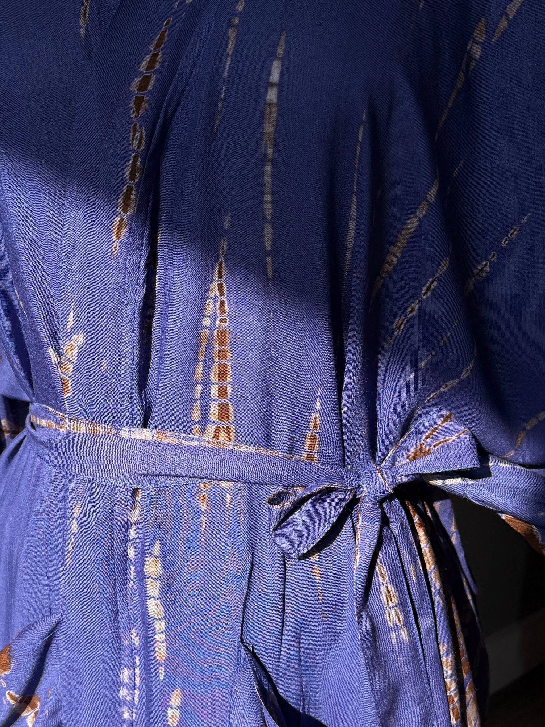 This unisex tie dye long kimono robe from Swan Tie dye is the perfect piece for a boho look and ultimate comfort! Get yours now!