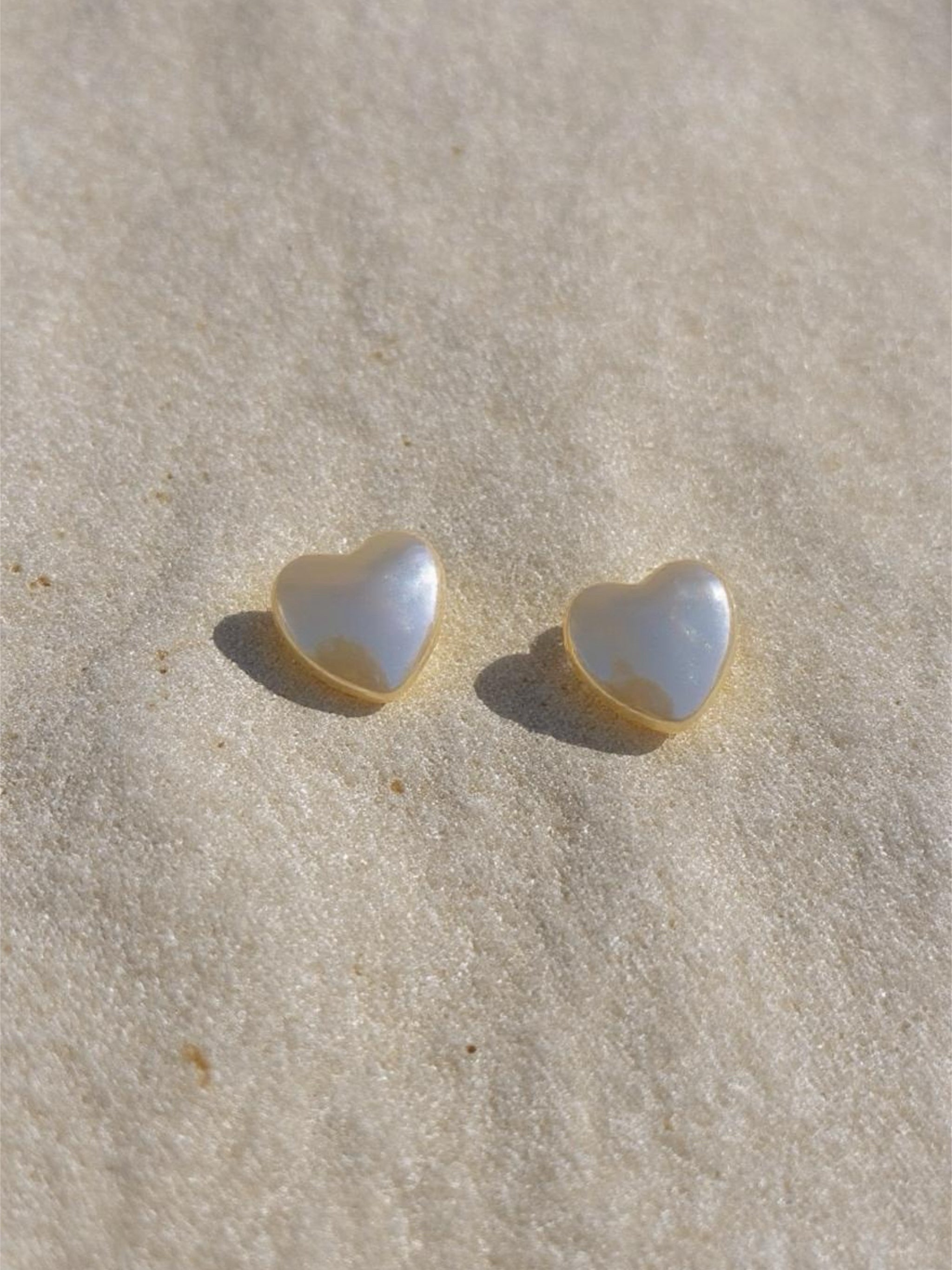 Heart Pearl Stud Earrings - Minimalist style is the perfect choice for beach vacation or every day wear. These pearl earrings are made using natural water fresh pearl  understated elegance. 