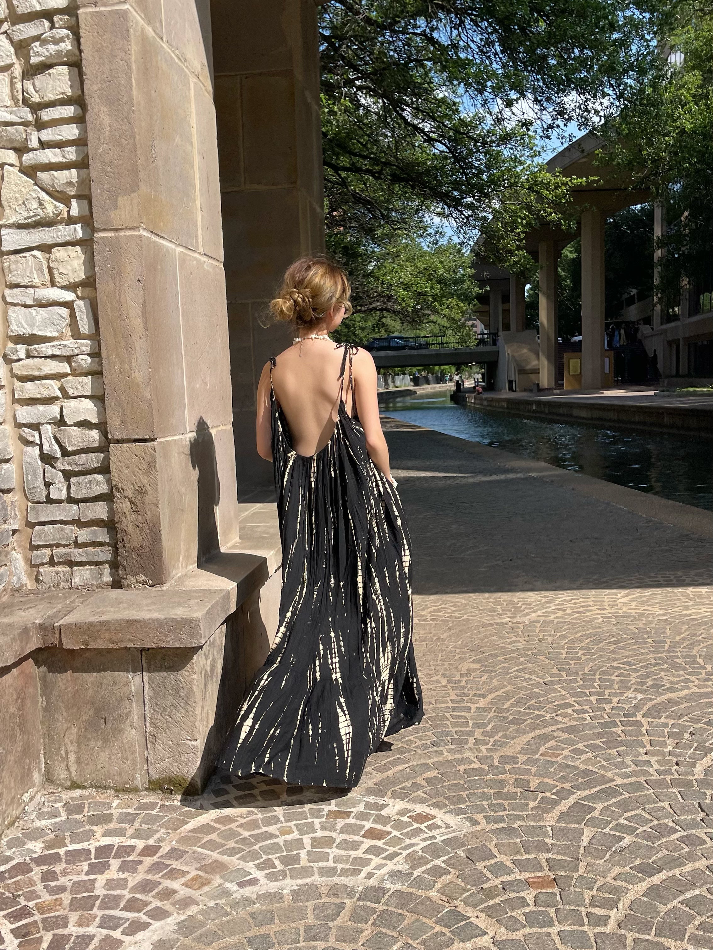 Mali Tie dye Backless Maxi Dress - Black/Beige