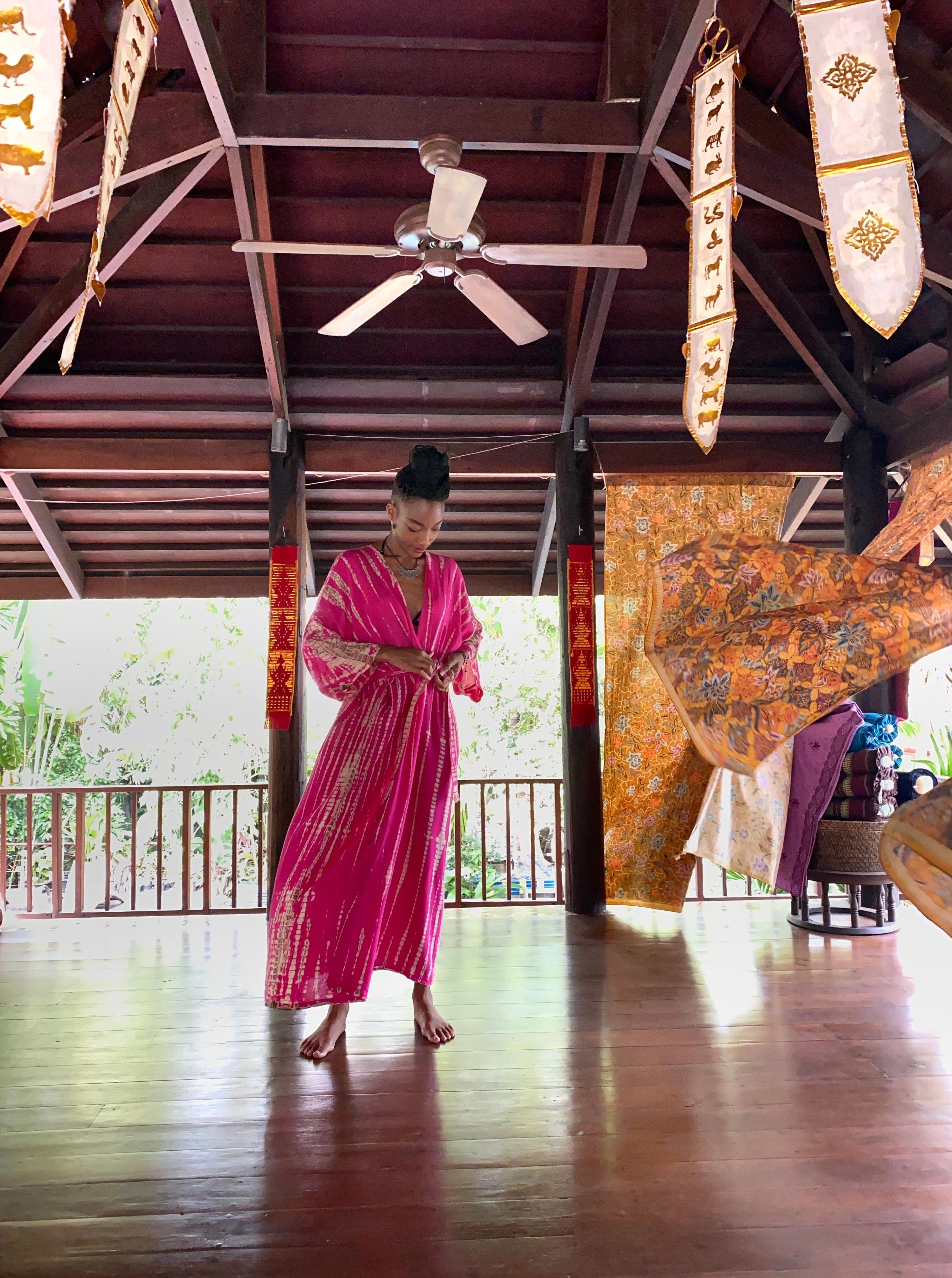 Manee Tie dye Kimono robe, long kimono robe, coverup, bridesmaid kimono for sales| Coco de Chom