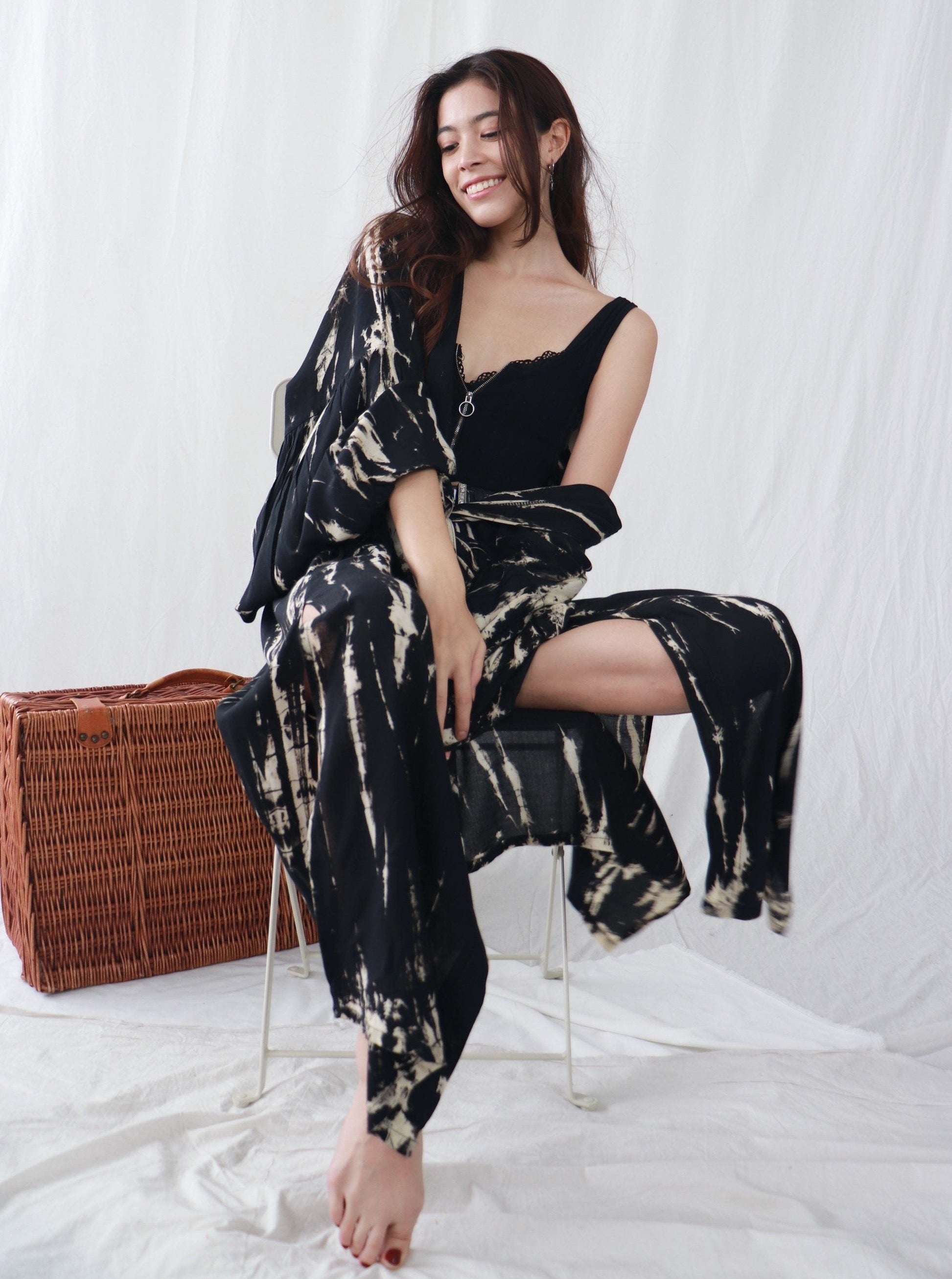 Get this boho tie dye kimono robe | Aesthetic kimono robe | Black Ling Kimono | Handmade Kimono robe | Coco de Chom