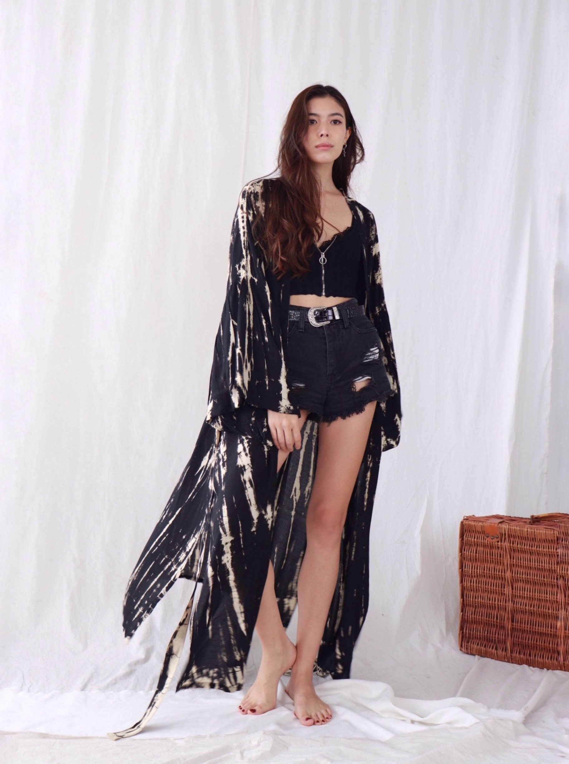 Get this boho tie dye kimono robe | Aesthetic kimono robe | Black Ling Kimono | Handmade Kimono robe | Coco de Chom