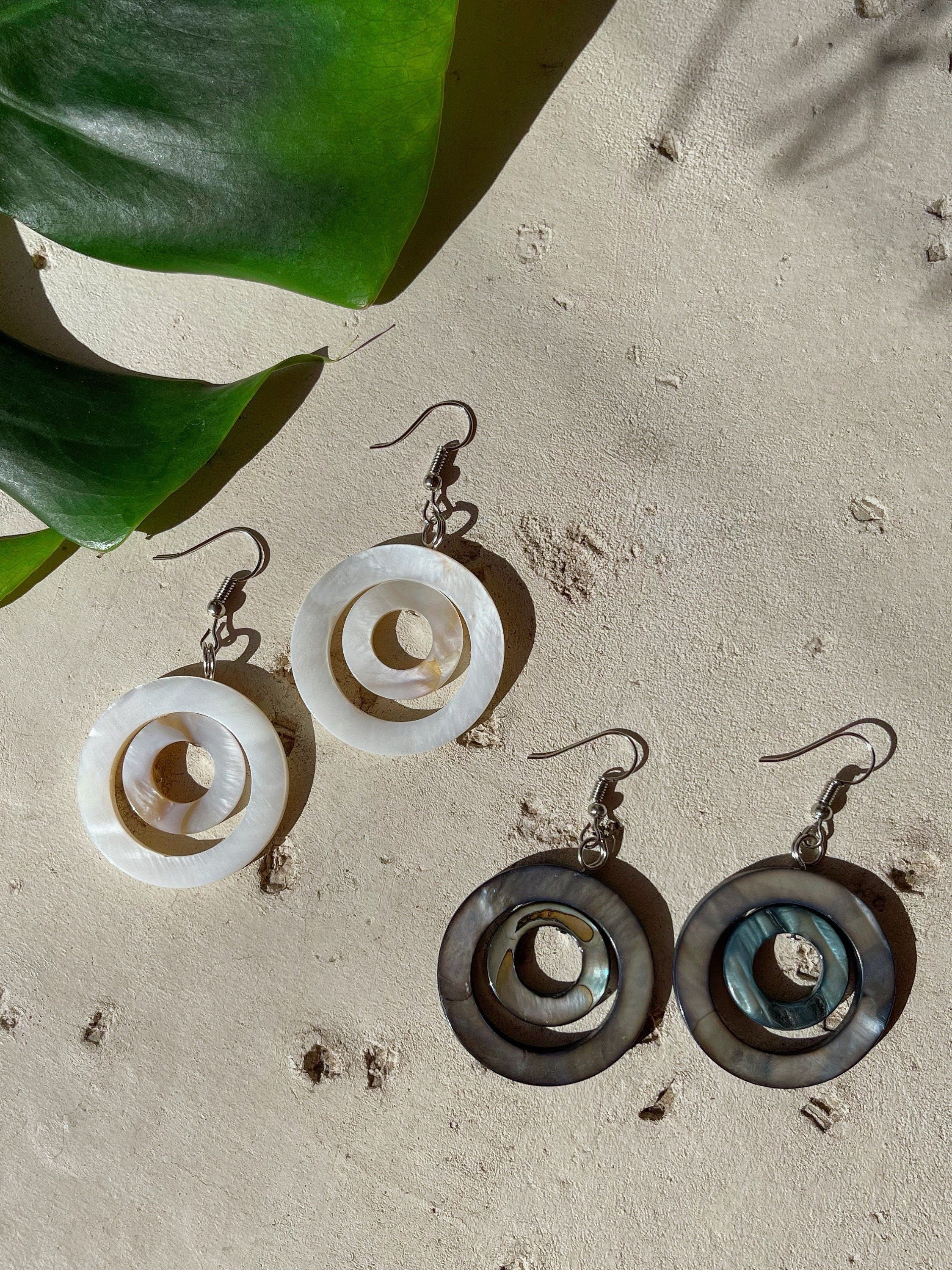 Nacre3, Mother of pearl handcrafted Earrings